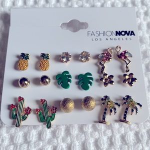 Fashion Nova earrings set